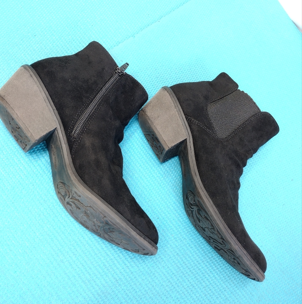 Eurosoft by Sofft Womens Adeah Western Bootie Ankle Zip Boots 9.5